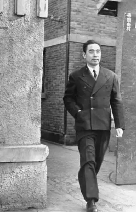 周总理唯一的儿子，隐瞒真实身份40多年，直到总理去世后才被人知晓，更不可思议的是
