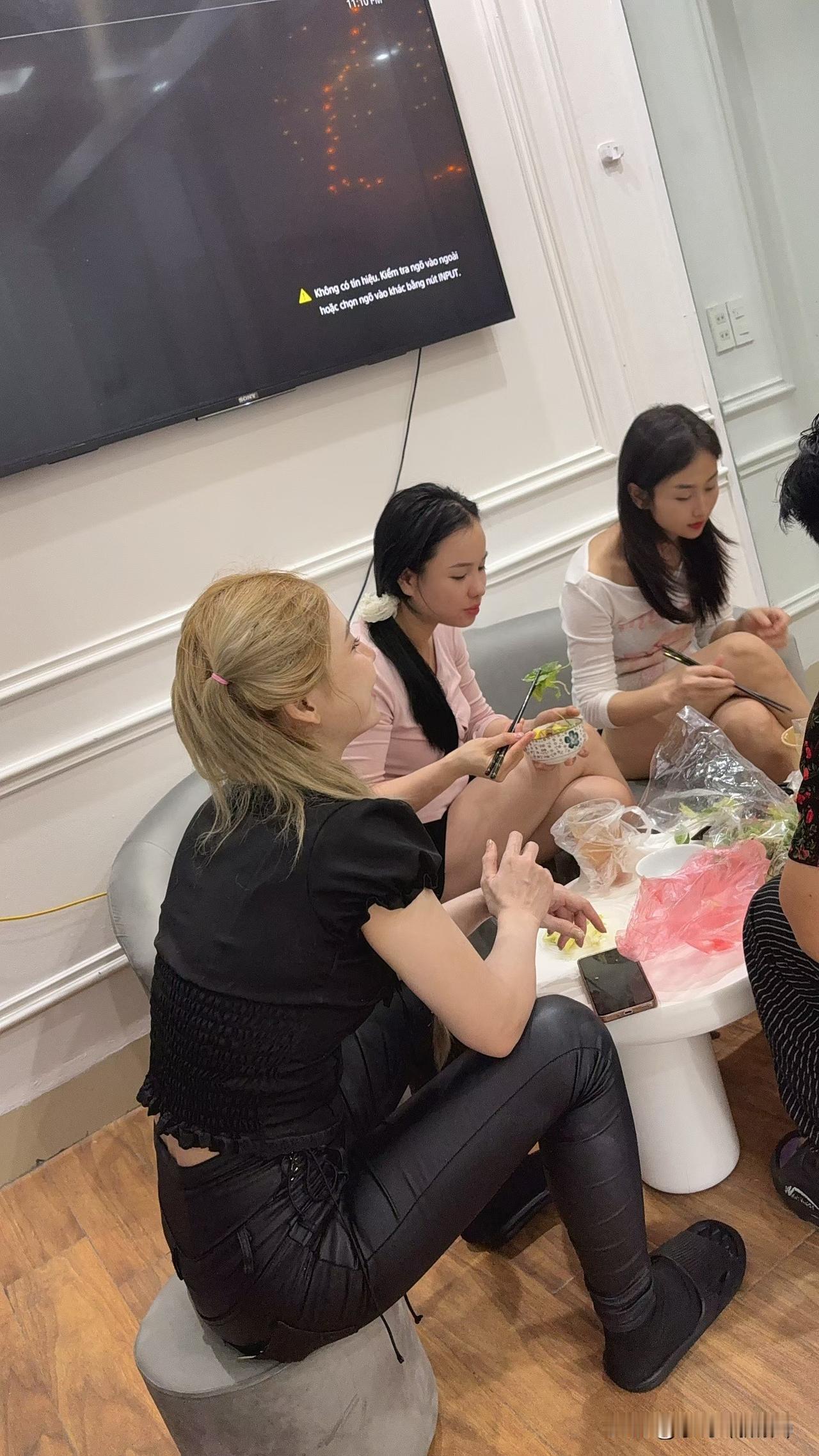 越南女人像国人吗？看到面相总是能看出点差距不像的。
