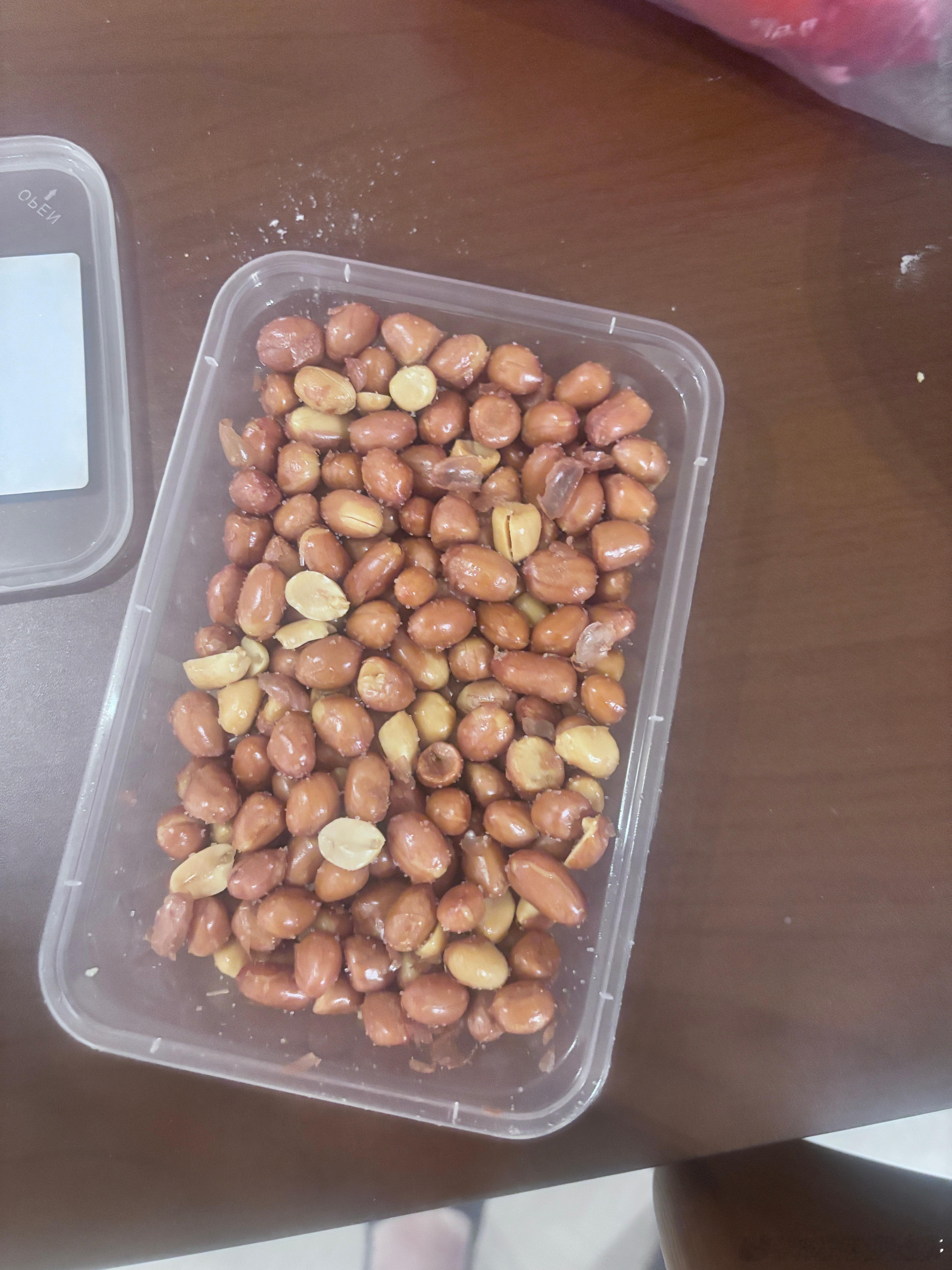 看大老师的矩阵号都开始测评花生米了，但我看他狼吞虎咽吃花生米的样子，就感觉不真实