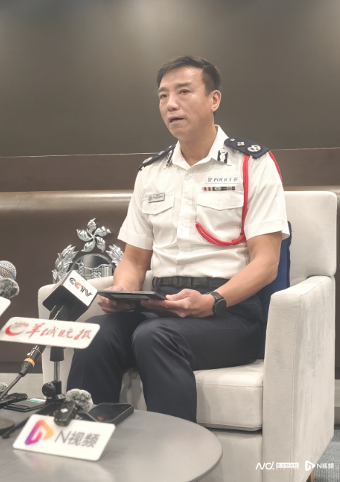 #香港收到内地援助物资超3万件##内地外骨骼装备参与香港火场搜救#【香港警务处称