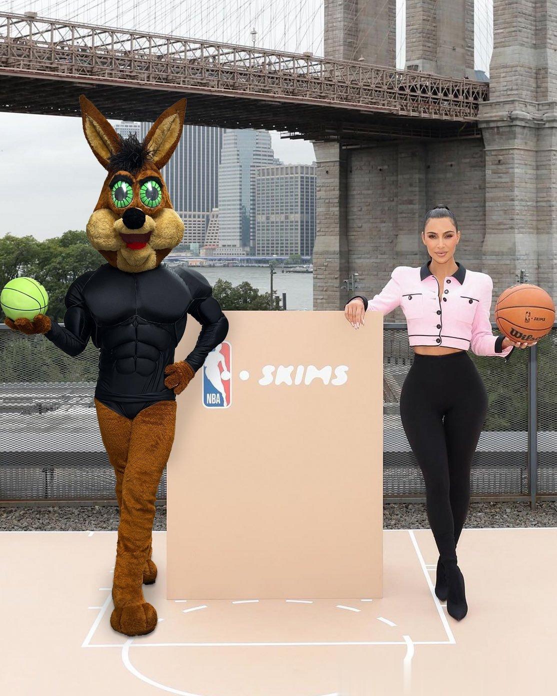 你别说，你可真别说小野狼这腿还真长[doge] ​​​