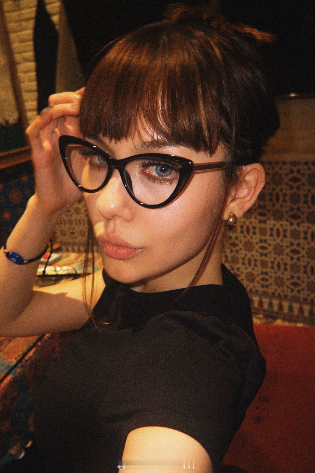 hiiii ​​​