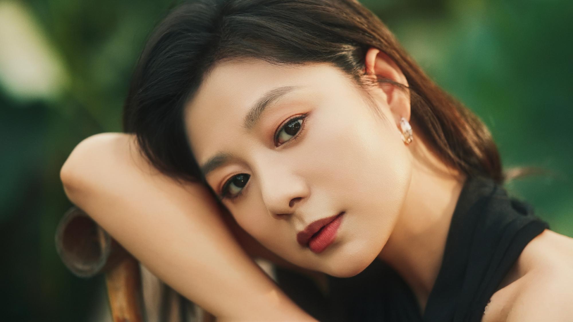 王真儿是影视圈的实力派演员，非表演科班却演技扎实，在有罪之身这部作品中，她不仅是