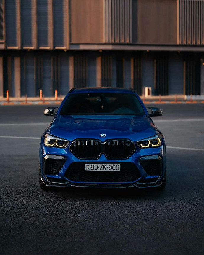 宝马X6M Competition登场即炸街！轿跑SUV的性能天花板，颜值与实力