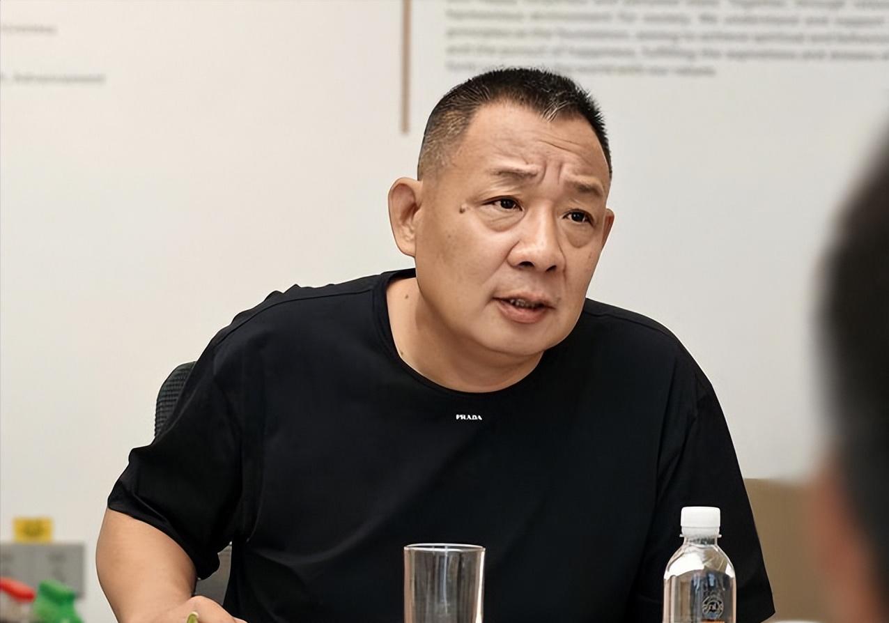 胖东来选择关停年利润超1亿元的许昌生活广场店，并非经营不善，而是出于企业坚守的公