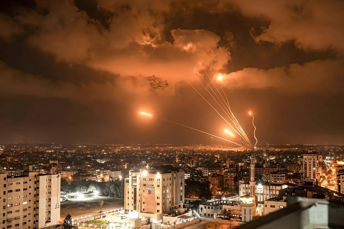 震撼！美军一小时瘫痪委防空，里应外合抓总统？

美国一小时闪电突袭委内瑞拉，整套