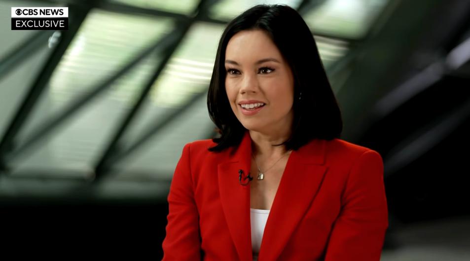 黄仁勋：AI末日论是烟雾弹
乔玲·肯特：Jensen，非常感谢你今天接受采访。我
