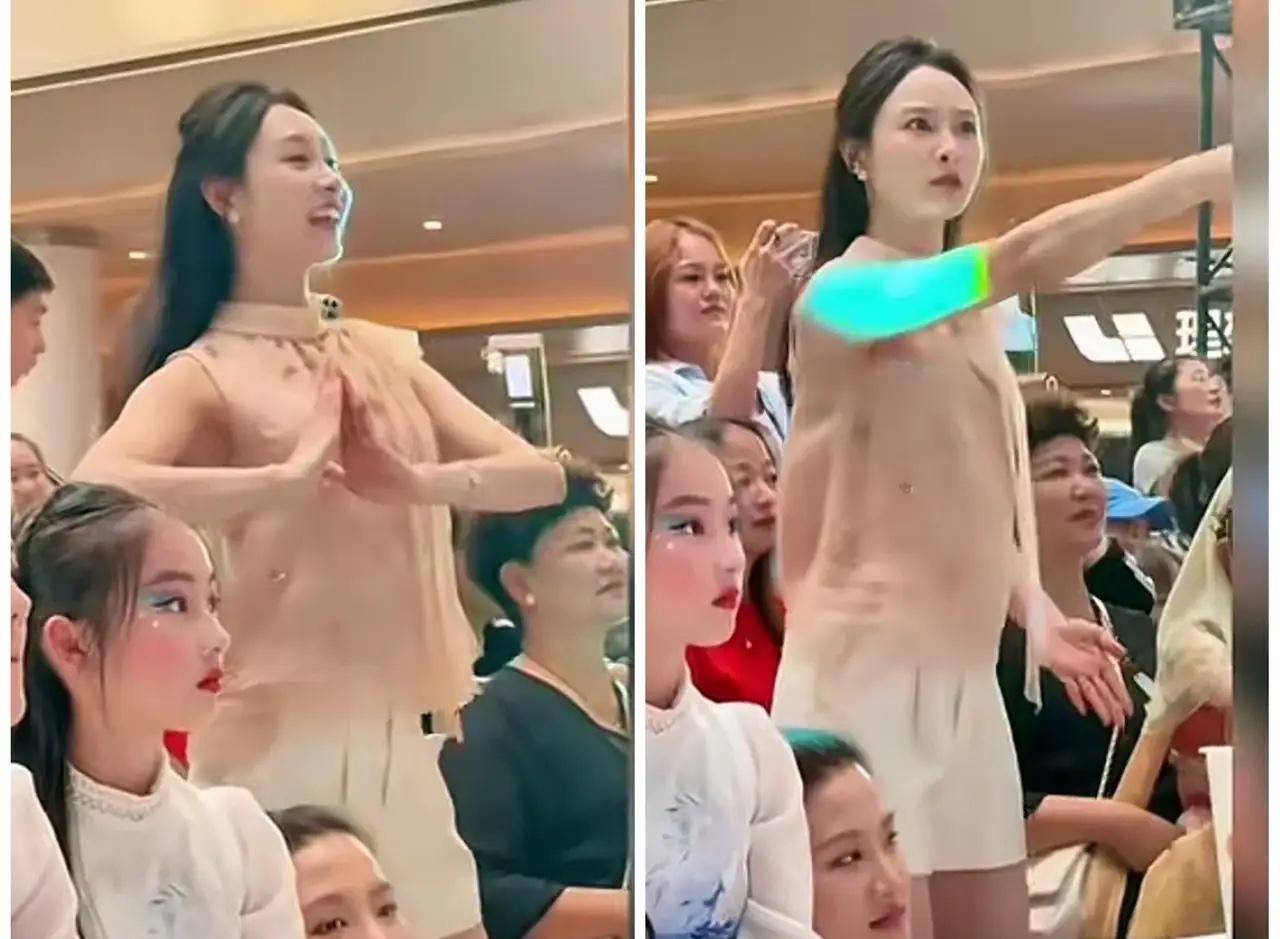 我有点感觉，

这位幼师的表情管理是工作需要。

小朋友中午不肯睡觉，在床上闹。