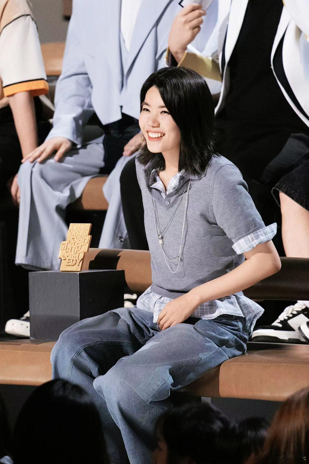 #杨笠硬闯女团舞赛道#看到杨笠硬闯女团舞赛道，真的被惊艳到。🥹那优美的动作，仿