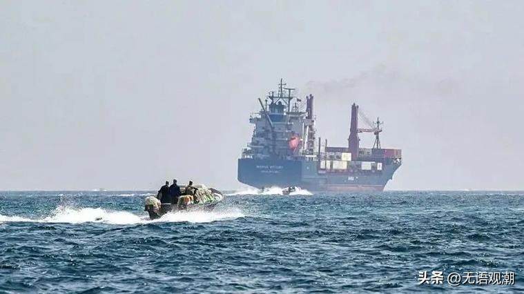 【美军封锁霍尔木兹海峡：霸权豪赌终酿苦果】
 
2026年4月13日，美军悍然封