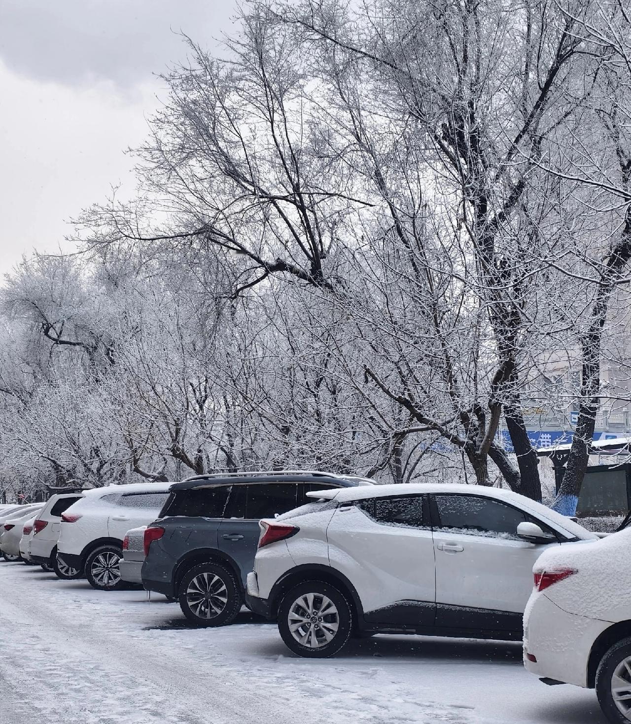 人到中年，打扮自己咋就不是正经事了？
 
以前总觉得，中年妇女的日子就是围着孩子
