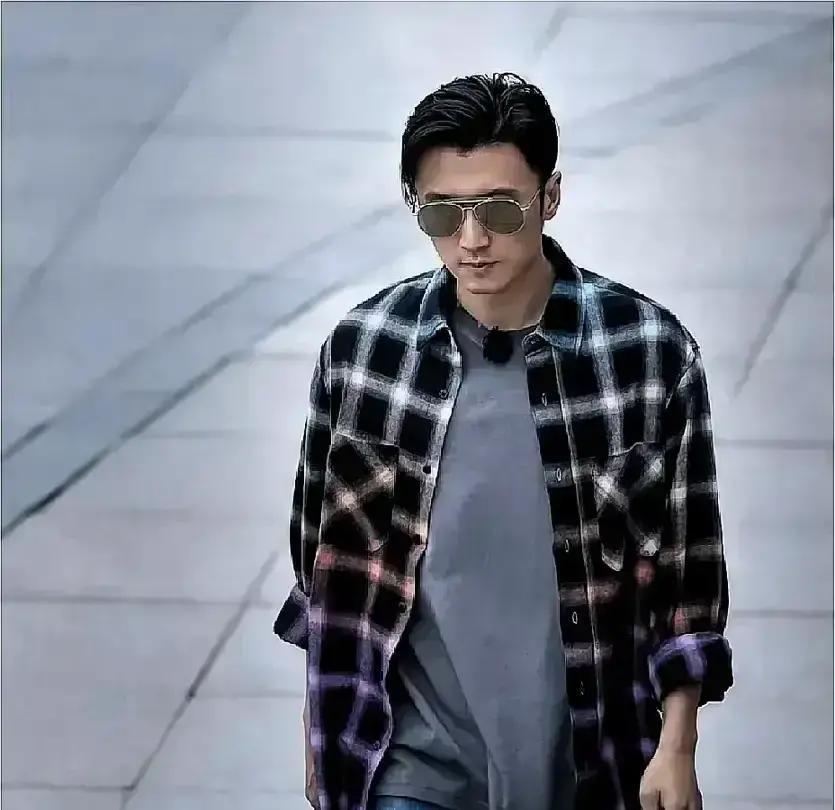 娱乐圈这点破事，向来是墙倒众人推。
 
张柏芝这一天挂在热搜上，欠债传闻真假难辨