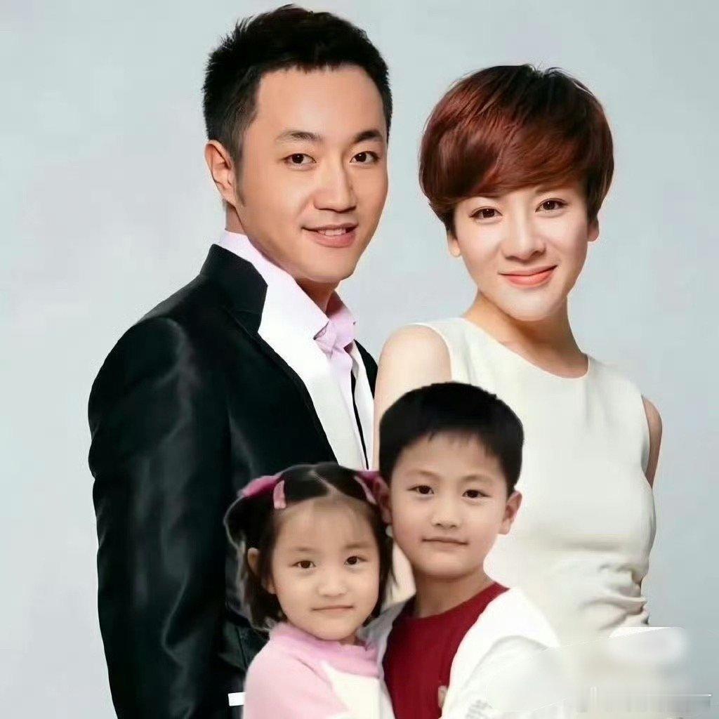 徐你钰生张凌赫田曦薇经纪人互相敬酒了，徐你钰生99 重生之在饺甜婚宴和死对头喝上