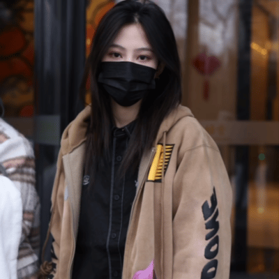 袁一琦[超话]袁一琦UNKNOWN演唱会袁一琦 ​​​