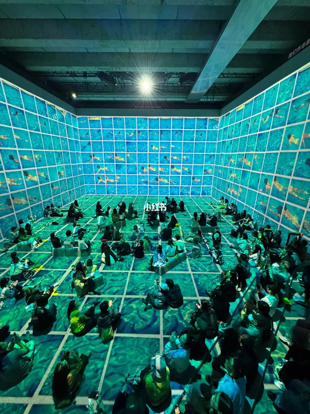 五一的美术馆。。。仿佛在下饺子🆘人最多的展