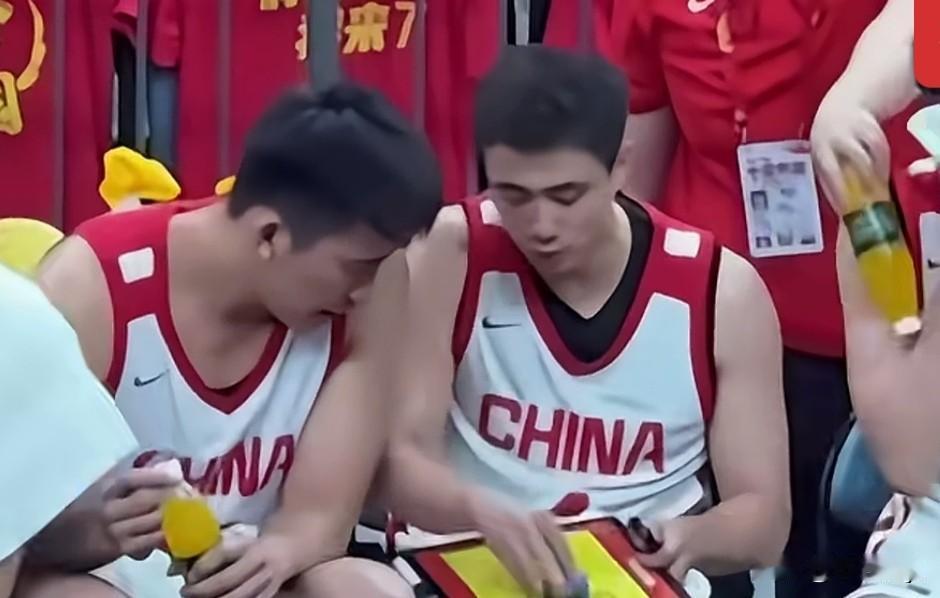 北京时间6月21日的热身赛中国男篮以91：81战胜了澳大利亚国家队，此役王俊杰砍