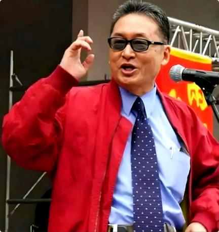 李敖说："我最看不起的人，就是那种在安全的时候最勇敢，在危险的时候最懦弱；在强者