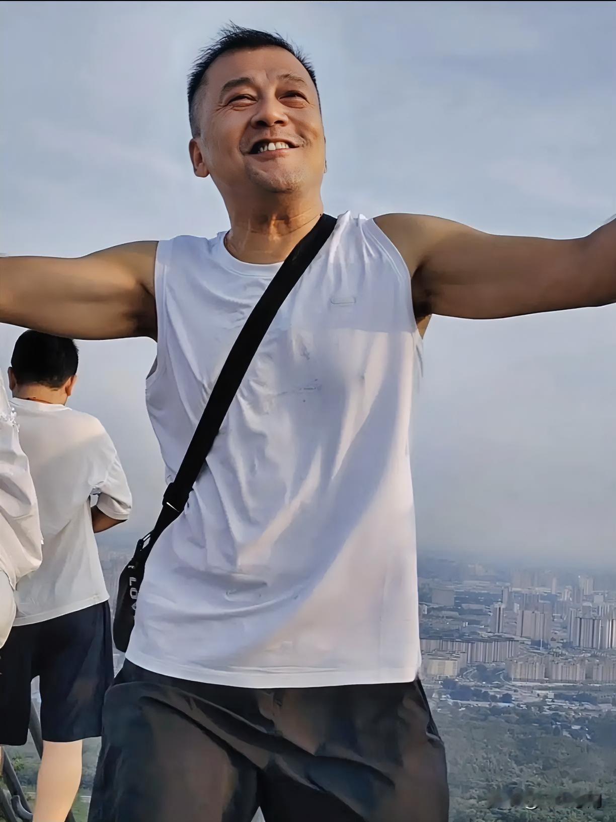 一个58岁男人的自述。

68年的猴，刚过完生日，58岁整了。
 
回头看看这大