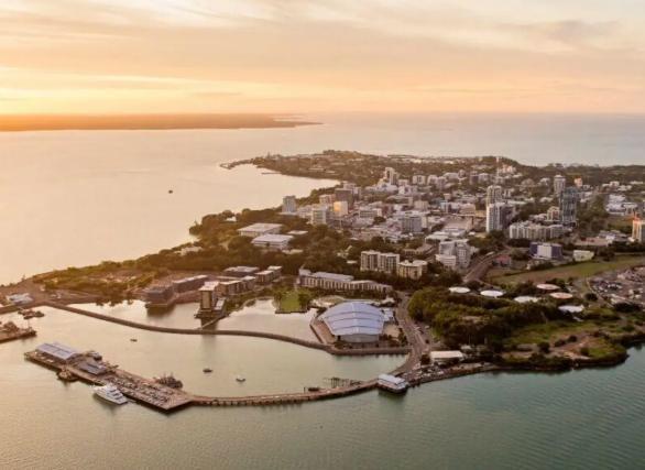 别看台湾问题上我们迟迟未动武，但达尔文港若真生变故，武力解决或许会成为我们的首选