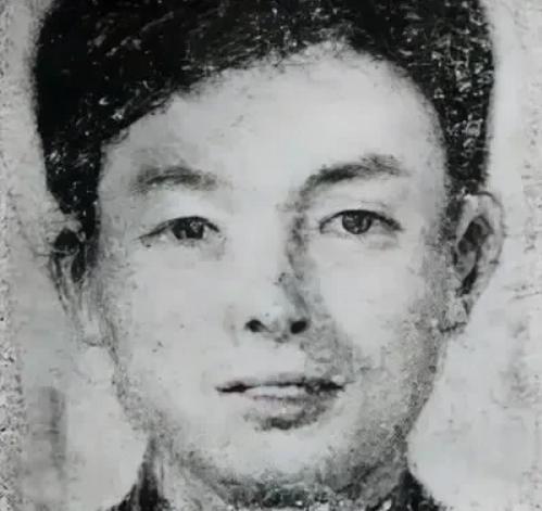 1930 年，地下党员傅有智不慎被捕，面对敌人的威逼利诱，他坚守信仰绝不屈服。
