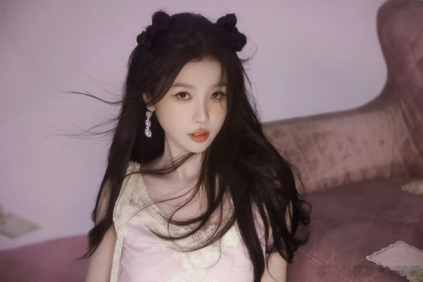 虞书欣、张艺兴专辑登上2025年腾讯音乐的财报，含金量如何？ 