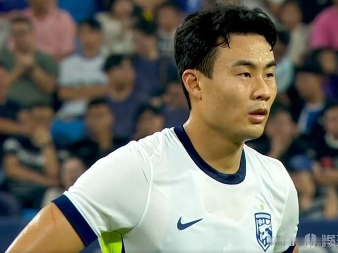 中超绯闻转会---朴志洙…武汉三镇韩国外援朴志洙大概率也将离队了，据说他的下家包