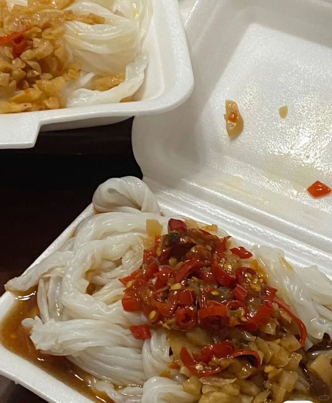 香港🇭🇰也有泡沫箱肠粉啦 你指定地铁站