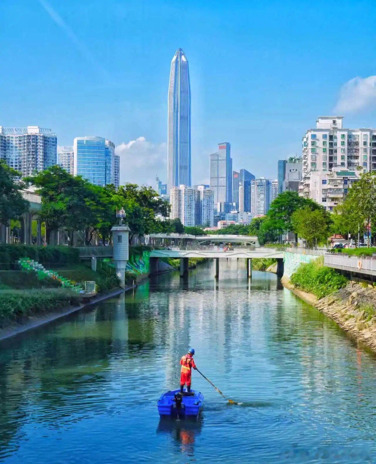 有些股东加入公司很久了，对经营质询权不了解股东会会议多久开一次？召开程序是什么？