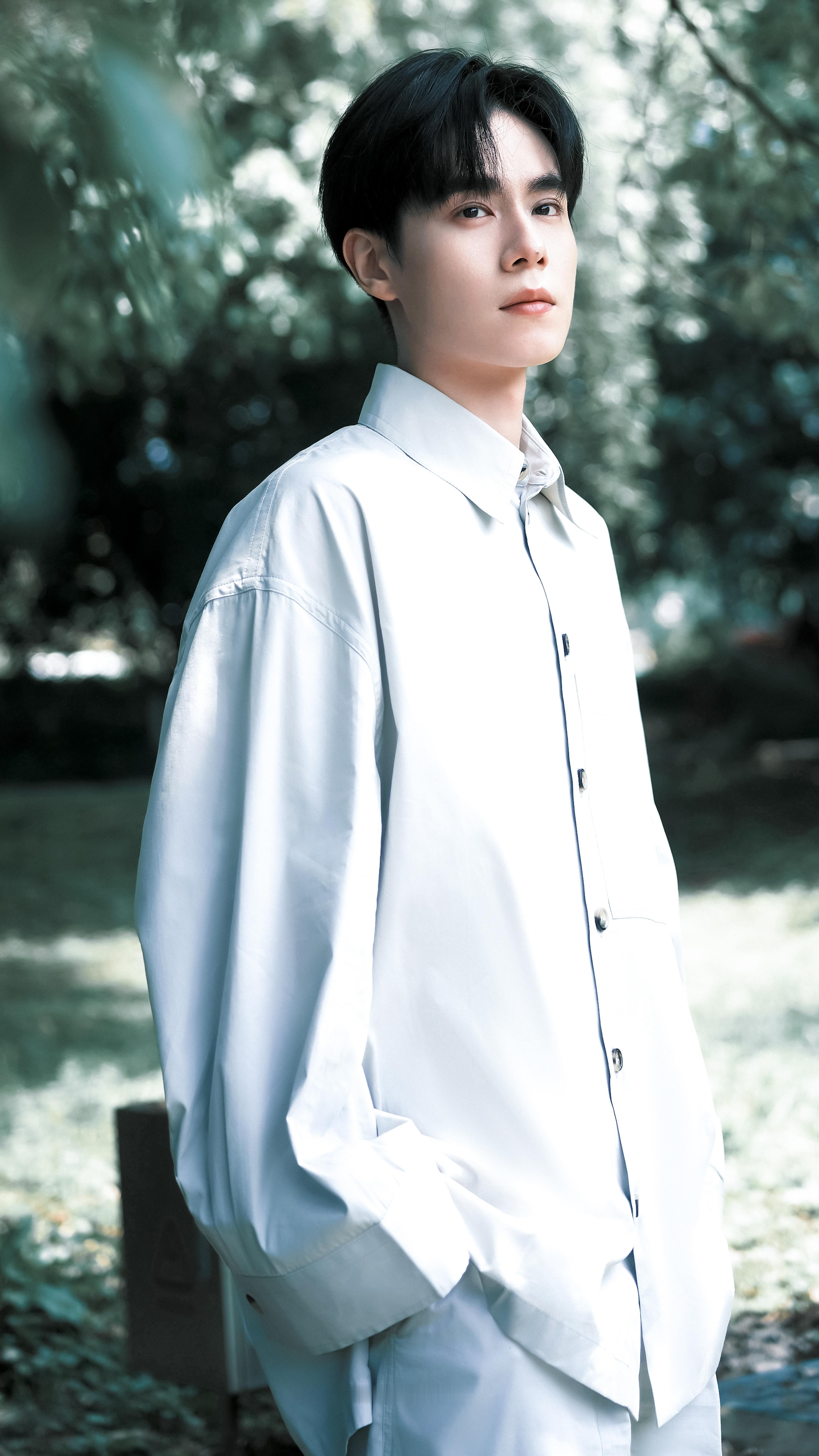 胡一天 胡一天 天才女友 胡一天江逾白 “你是站在舞台之上的人，是我平凡岁月里光