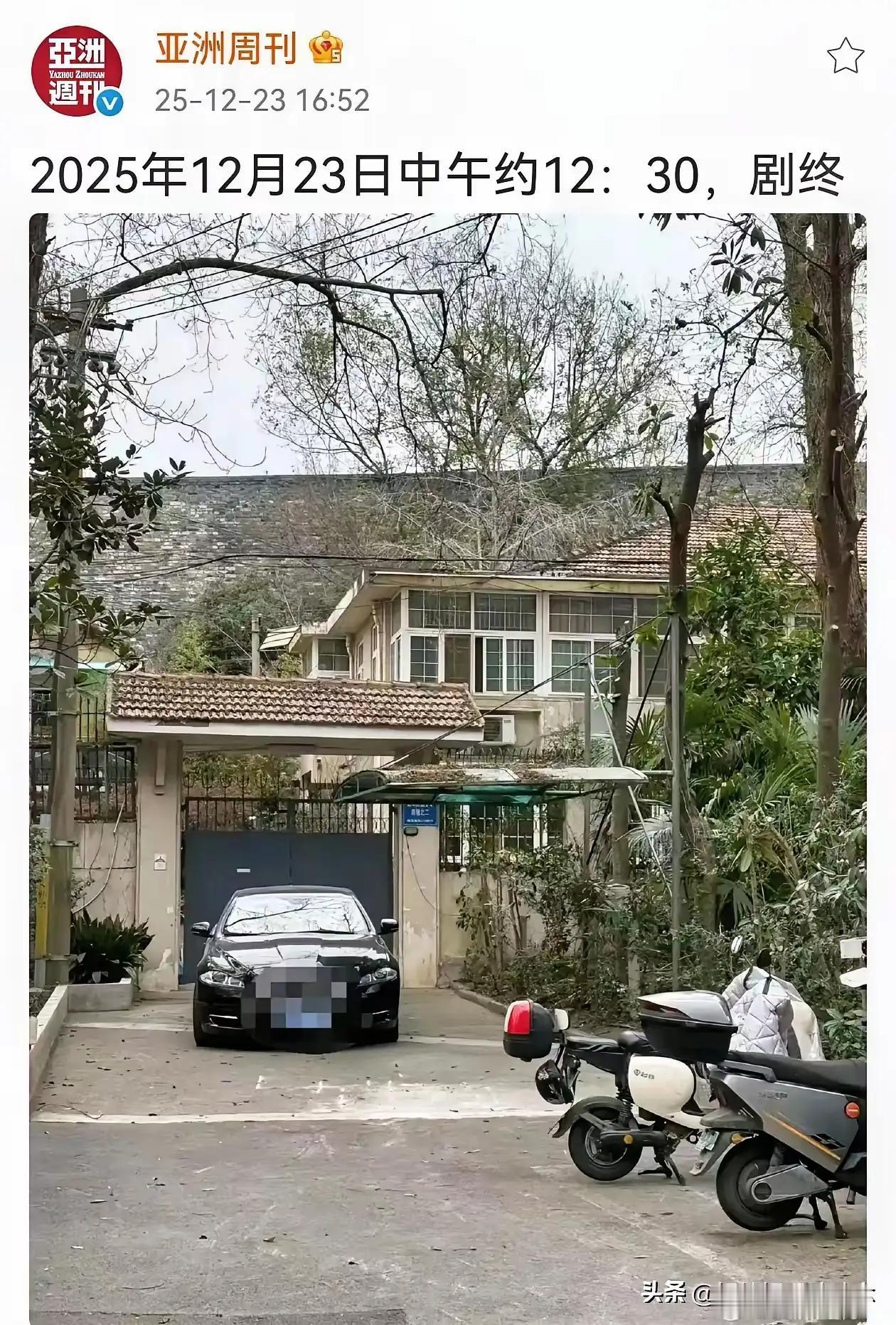 七绝.题图

冬月流光寂静时，
萧萧一处几人知。
湖平湖涌平凡客，
春水一江恨已