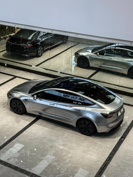 极简高级风 | 焕新3各种场合都能驾驭