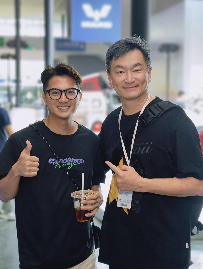 逛车展偶遇李宏声先生，个人真系好nice啊。李宏声（Sean Lee）并非普通的