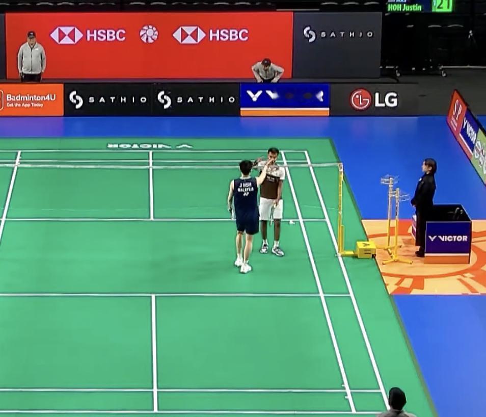 贺首维🇲🇾 21-19、14-21、21-15 🇮🇳基兰次轮：阮日🇮?