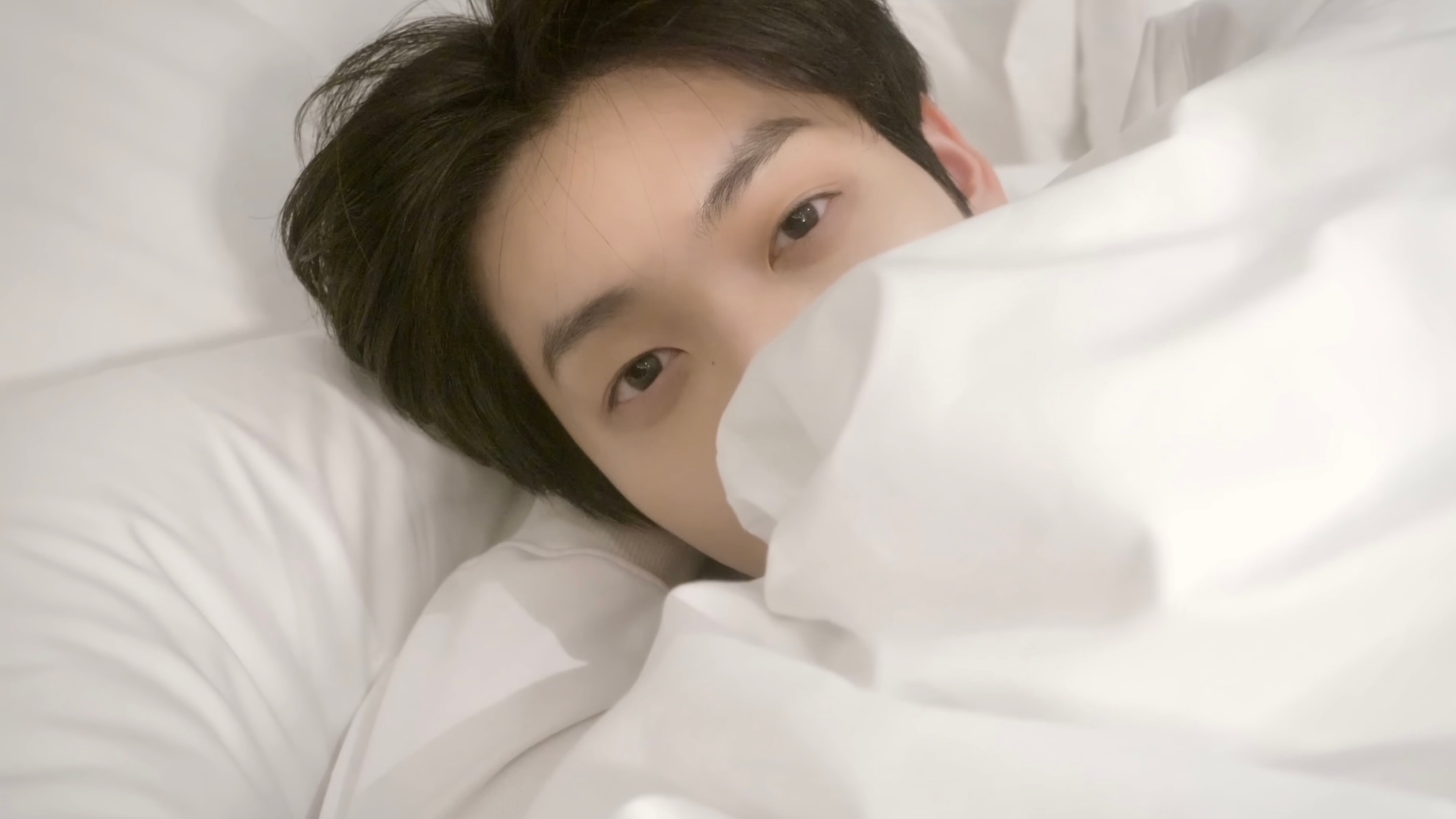 彬准[超话]  😴😴 ​​​
