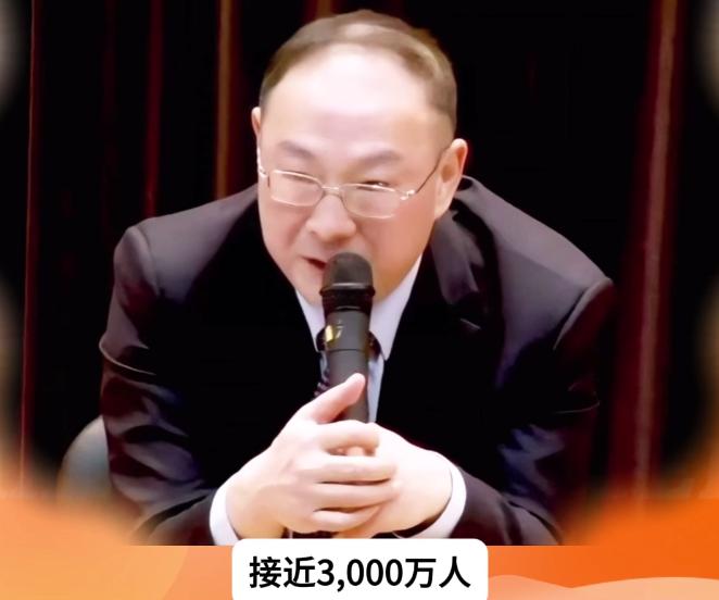 金灿荣：我们在校大学生4600万人，美国1400万。我们每年工科生300万人，美