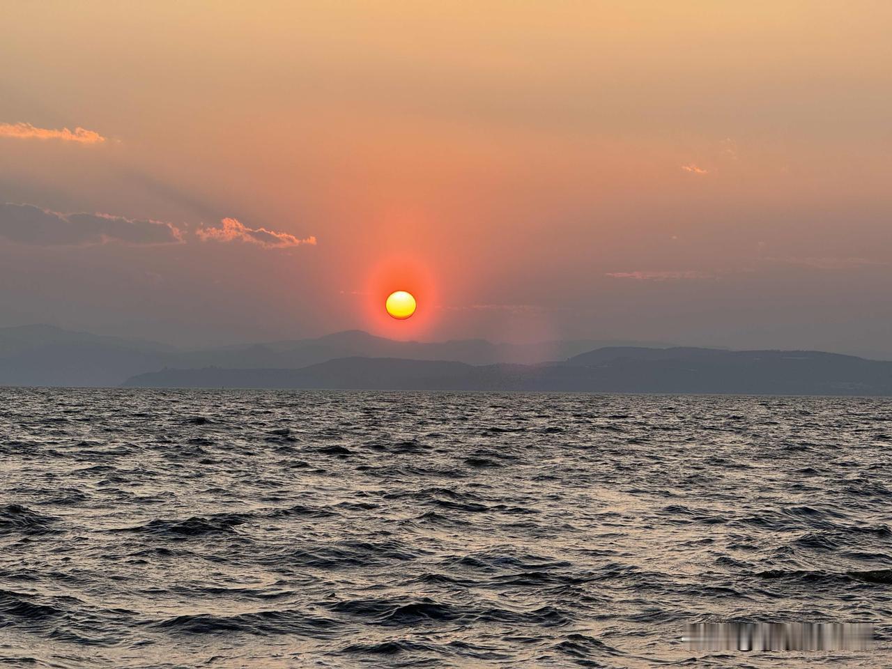 分享一张喜欢的落日照片吧