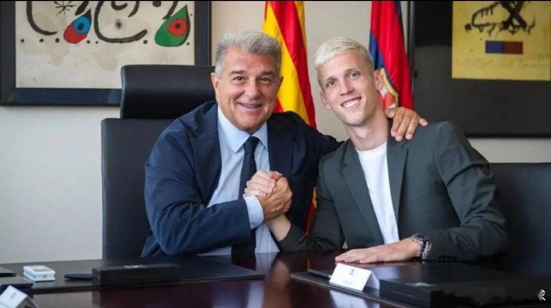 拉波尔塔谈奥尔莫：他差不多抬脚就有，希望他带巴萨登顶欧冠巴萨主席拉波尔塔在一段采