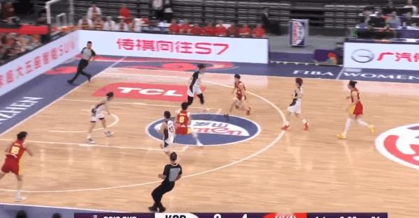 2025女篮亚洲杯 杨舒予命中3分，中国女篮7-2打停韩国，暂停回来杨舒予又是一