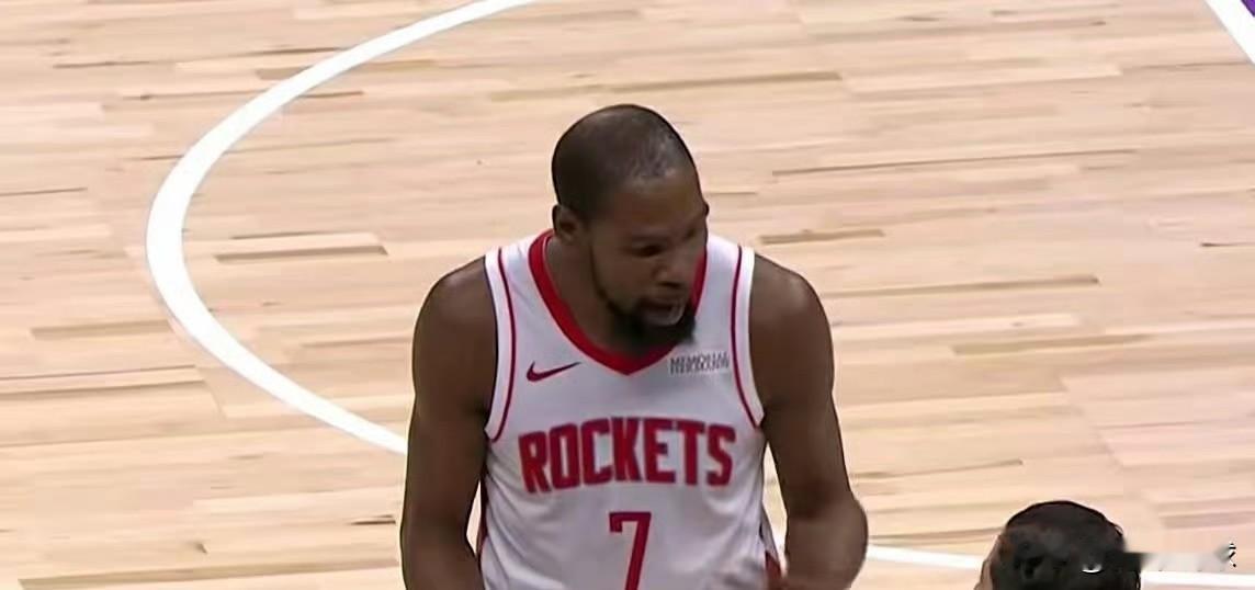 死神不再？杜兰特打施罗德错失绝杀啊！

今天火箭队客场对阵国王队的加时赛最后2.