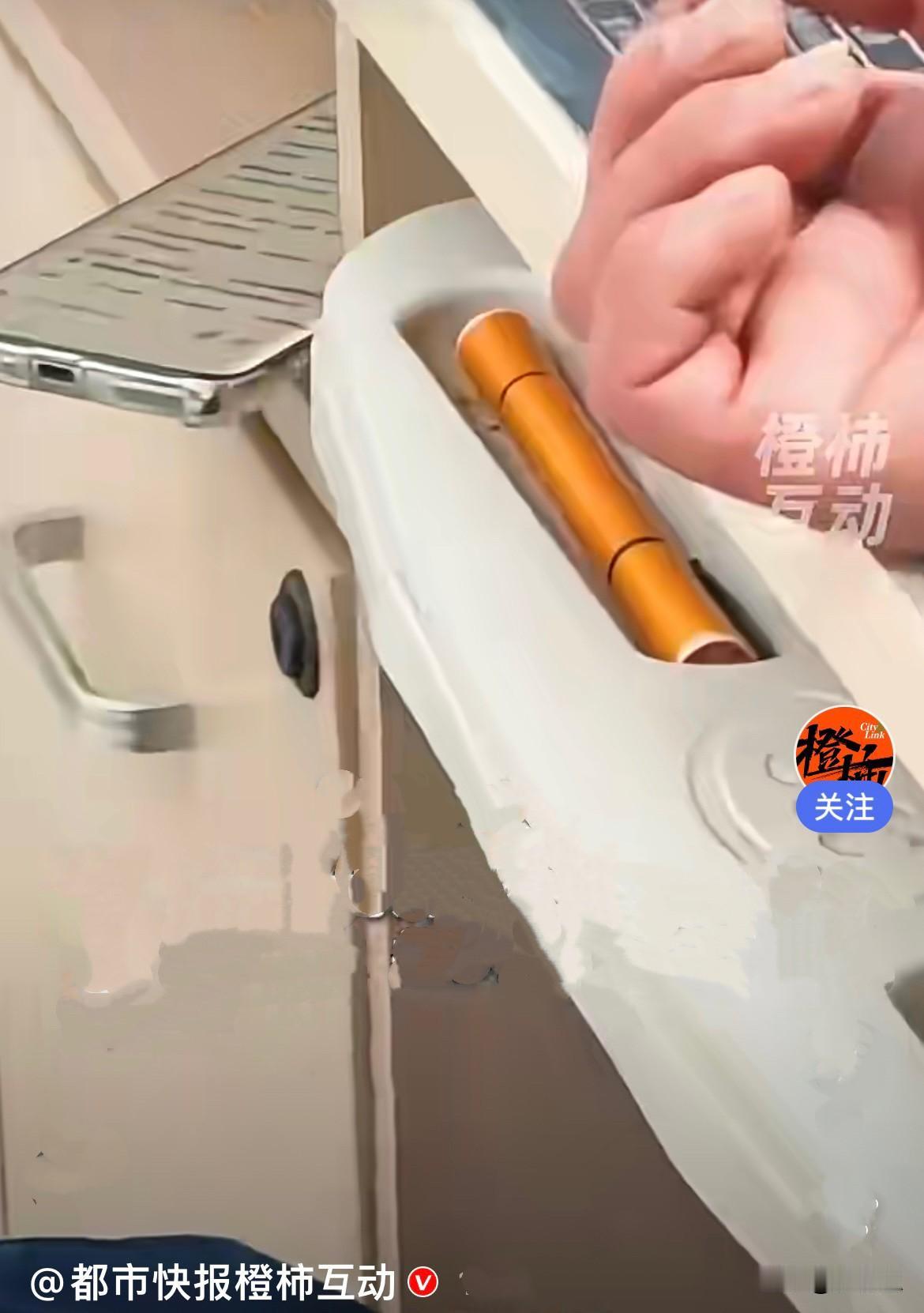 近日，陕西西安一名男子带着家人专程去医院看病，特意花高价挂了专家号，满心期待能得