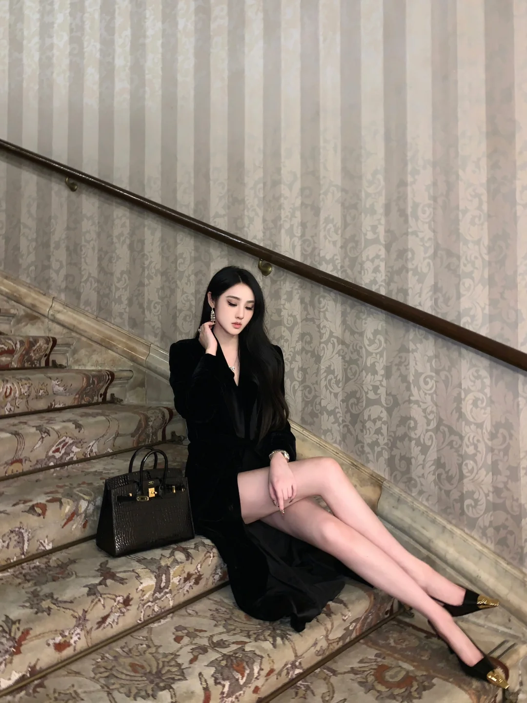 🥀. ໒ 𝐴𝑛𝑔𝑒𝑙 𝑜𝑓 𝑡ℎ𝑒 𝑙𝑎𝑛?...