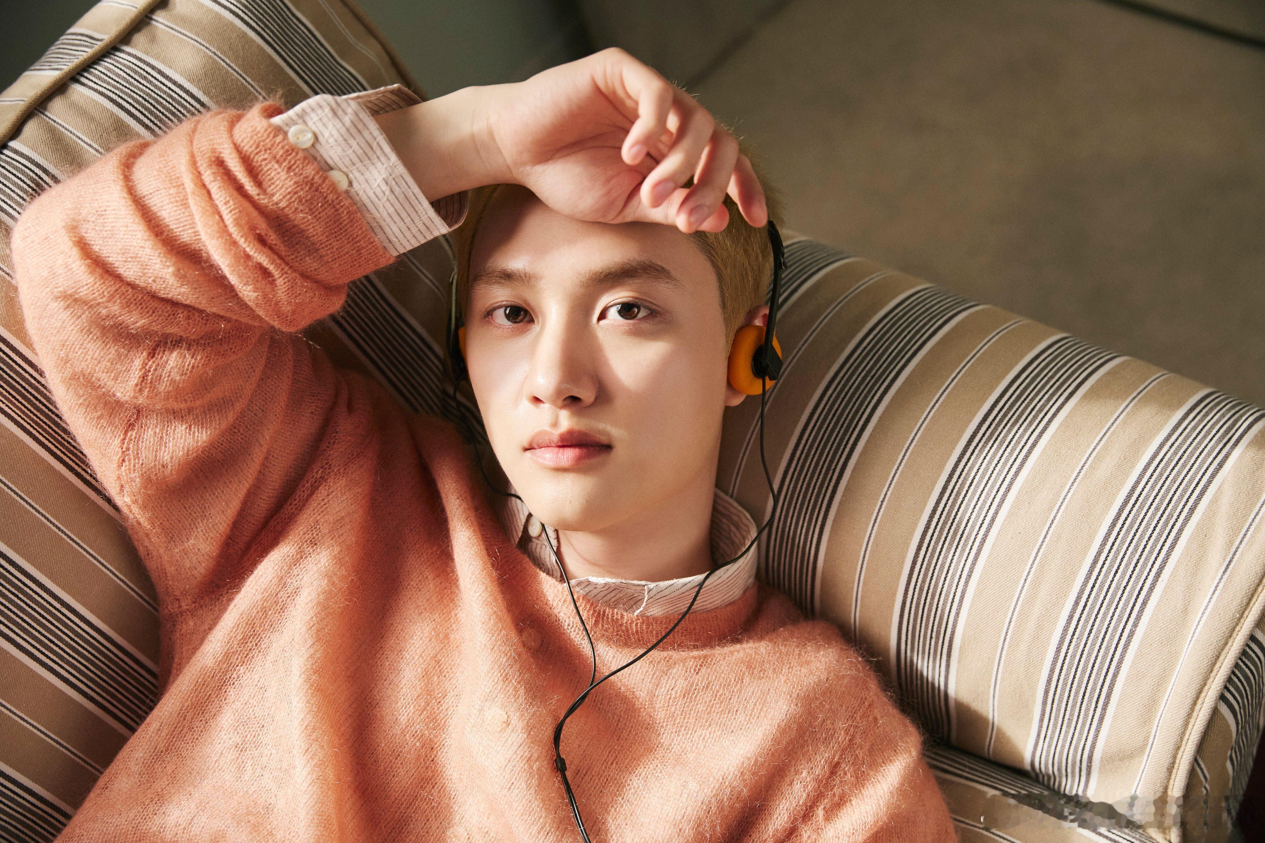 EXO初雪解冻中手机天气提醒降温第一反应就是赶紧把初雪挖出来单曲循环了 ​​​