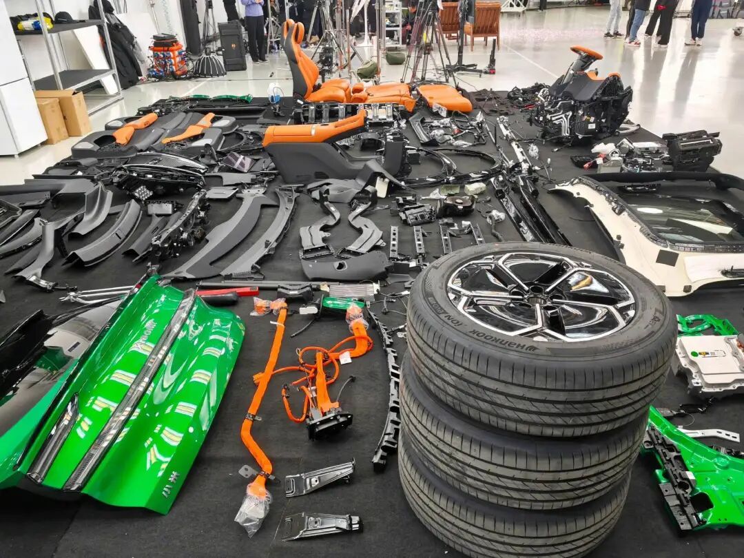 雷军回应丢轮保车看来好多人都不知道丢轮保车，那我就简洁明了给大家来说一下，丢轮保