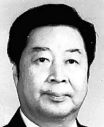 1990年，湖南省委副书记郑培民家中进了小偷，两个窃贼撬门进屋翻了个遍，最后只带