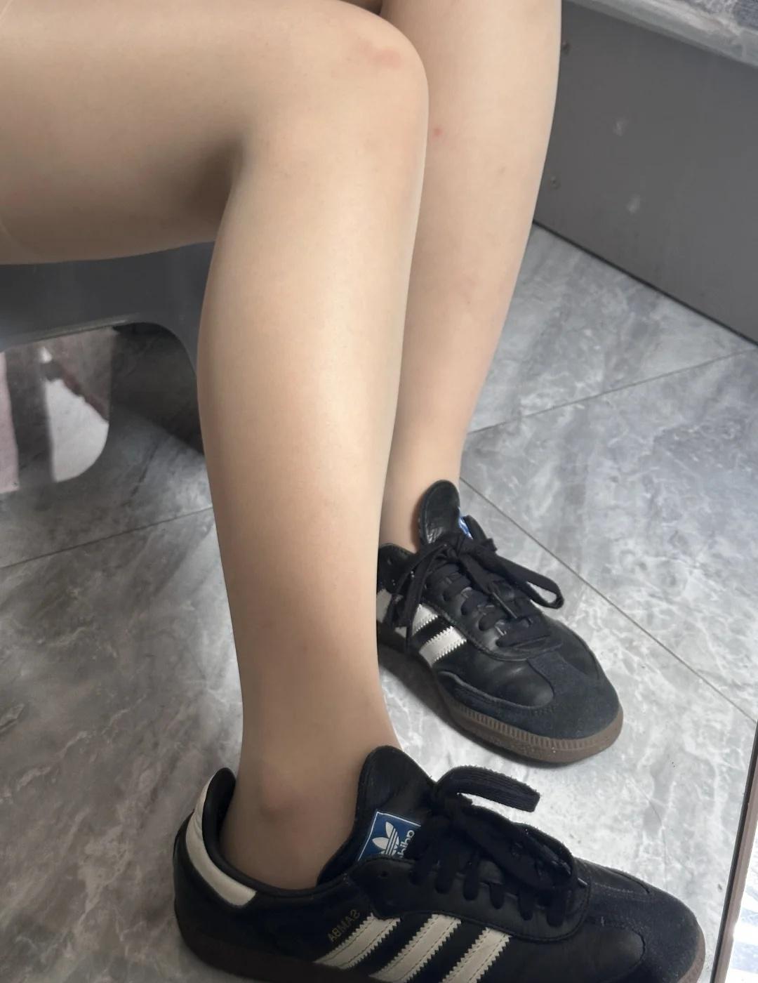 德训鞋怎么样？
德训鞋袜子 鞋控の日常 丝袜