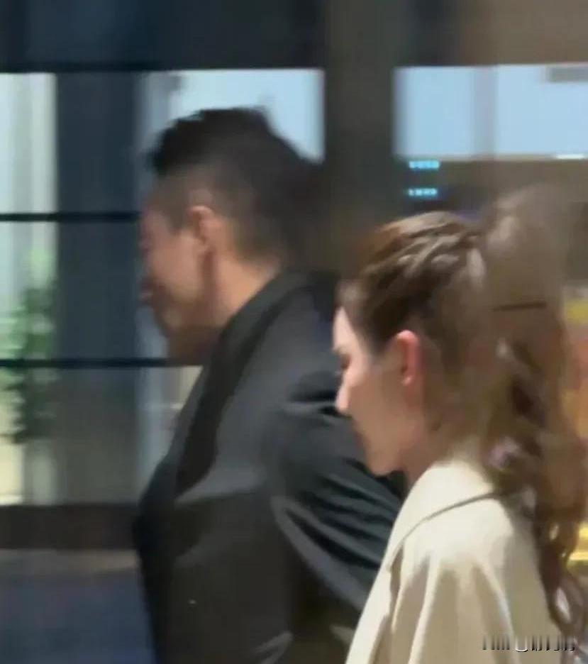 憋住不说话的汪小菲终于赢麻了！

谁能想到这次台湾行的大瓜居然是他靠