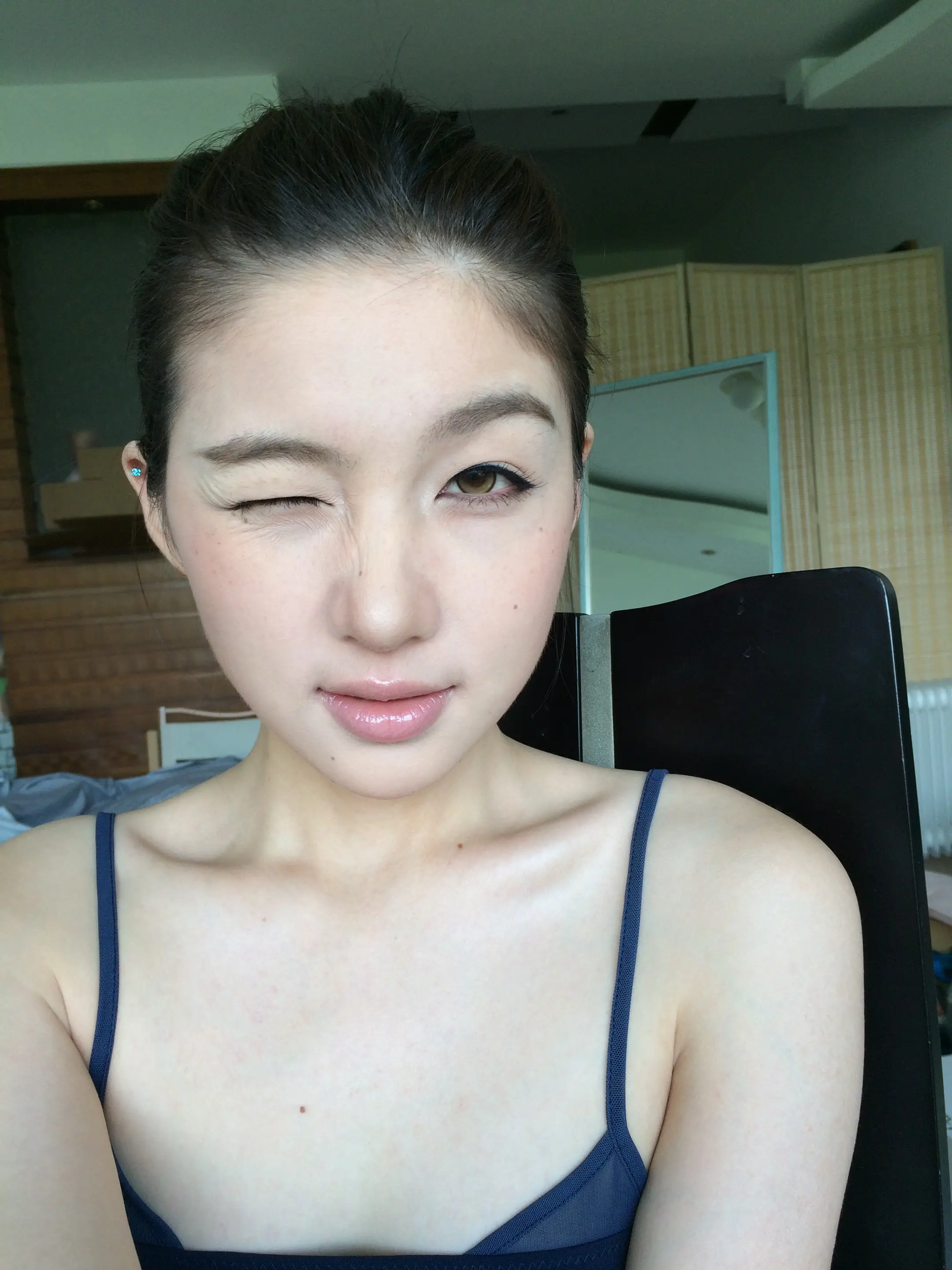 来 老姐姐一直在帮大家管理钱包。