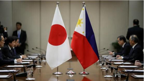 你们有没有发现，现在围绕在中国周边的几个国家正在积极向日本靠拢，新加坡、菲律宾、