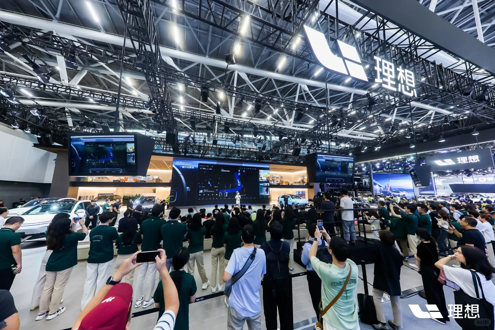 2024广州车展媒体日的理想展台