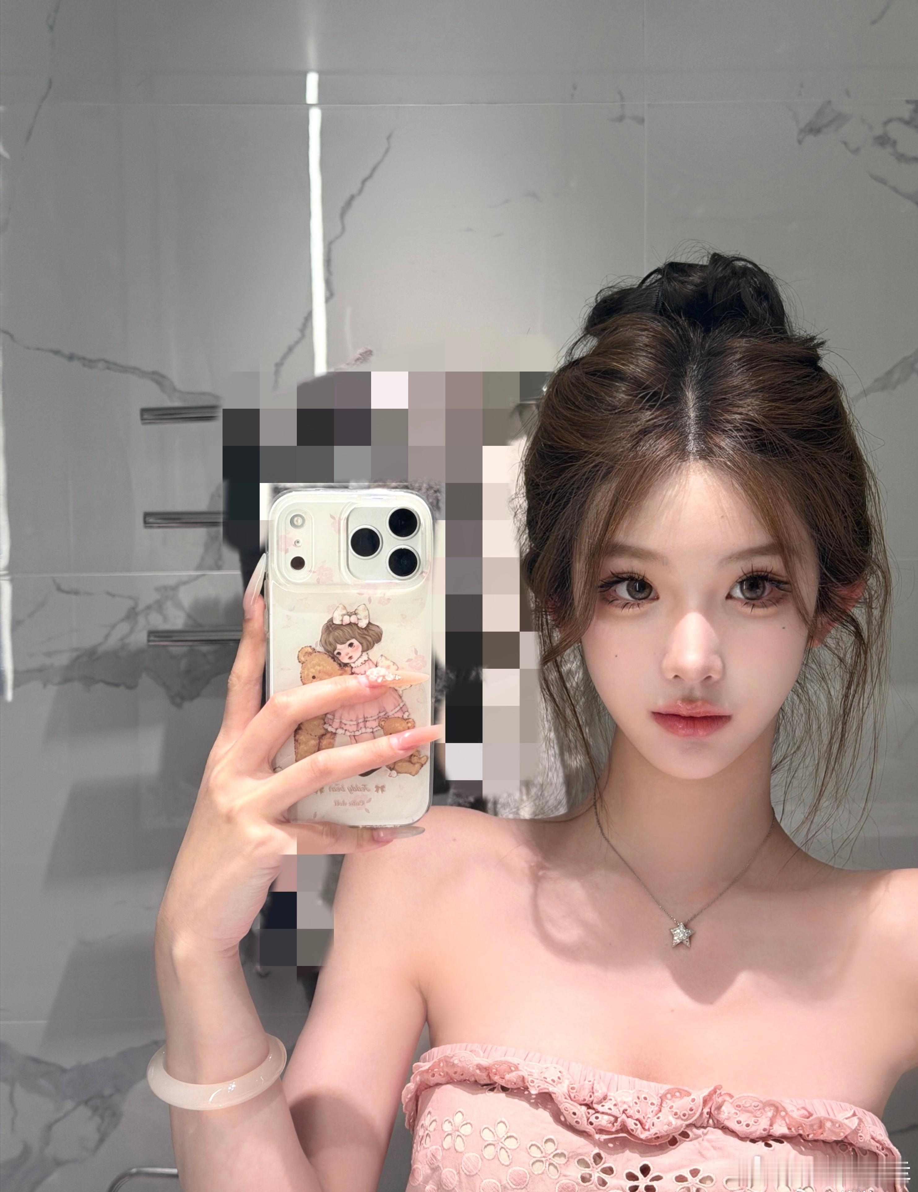你没看错，这是一台iPhone 17 Pro Max。 